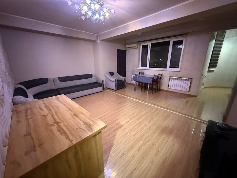 Продаётся 4-комнатная квартира в Мирабадском районе