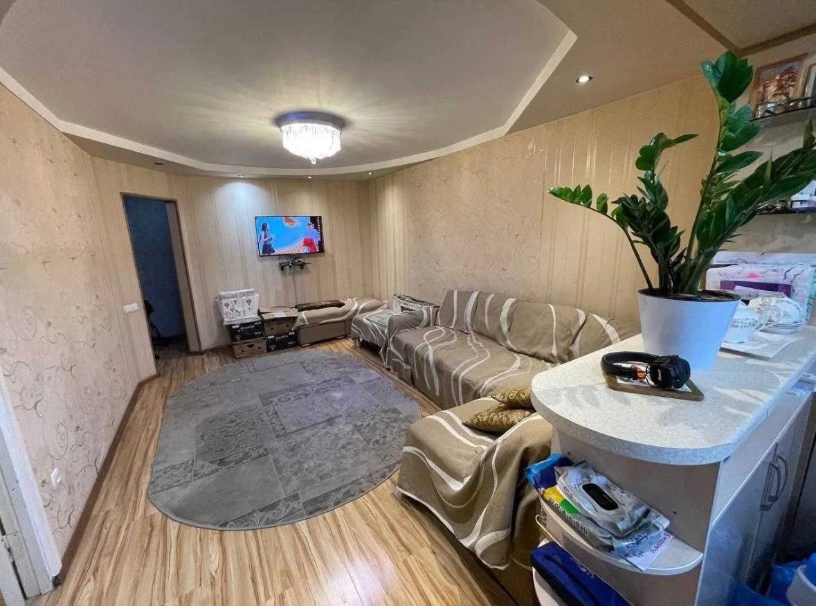 2в3-комнатная квартира, ориентир метро Новза