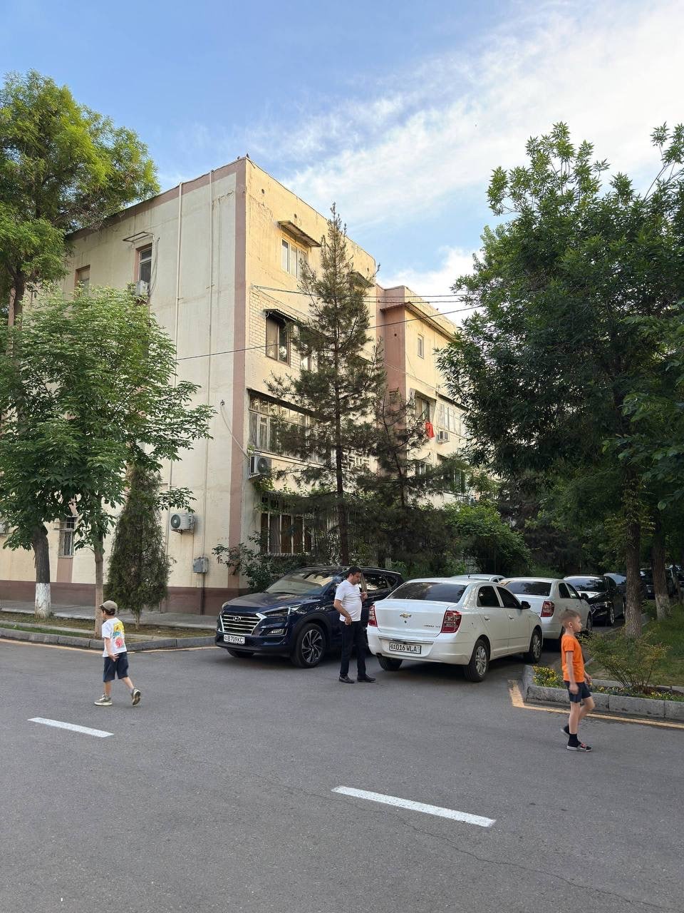 3-комнатная квартира улица Саида Барака, ориентир Эфенди, ГУВД