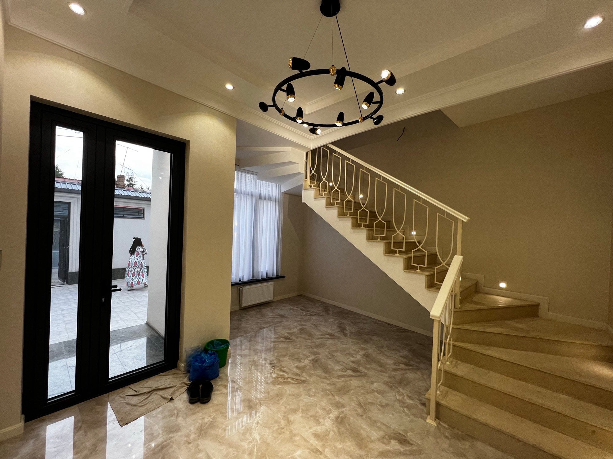 Новый дом 250 м² на участке 2,2 сотки в Мирабадском районе