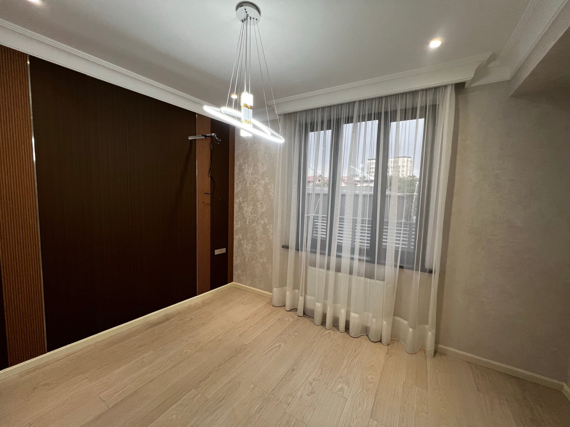 Новый дом 250 м² на участке 2,2 сотки в Мирабадском районе